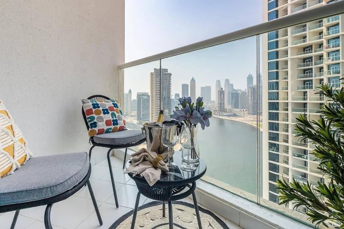 Apartment Frank Porter - Damac Prive B Dubai